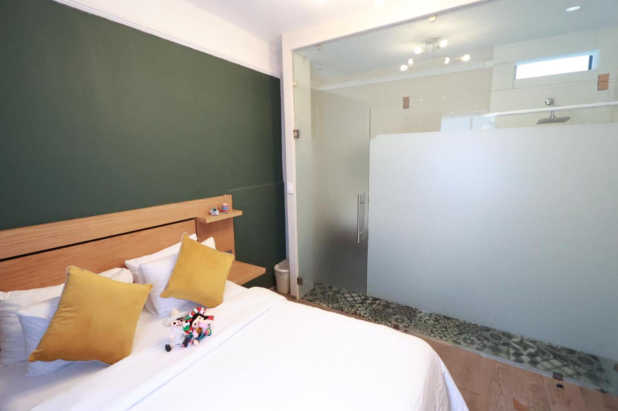 Double Room with Private Bathroom